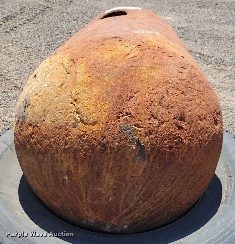 image for item DX7039 Wrecking ball