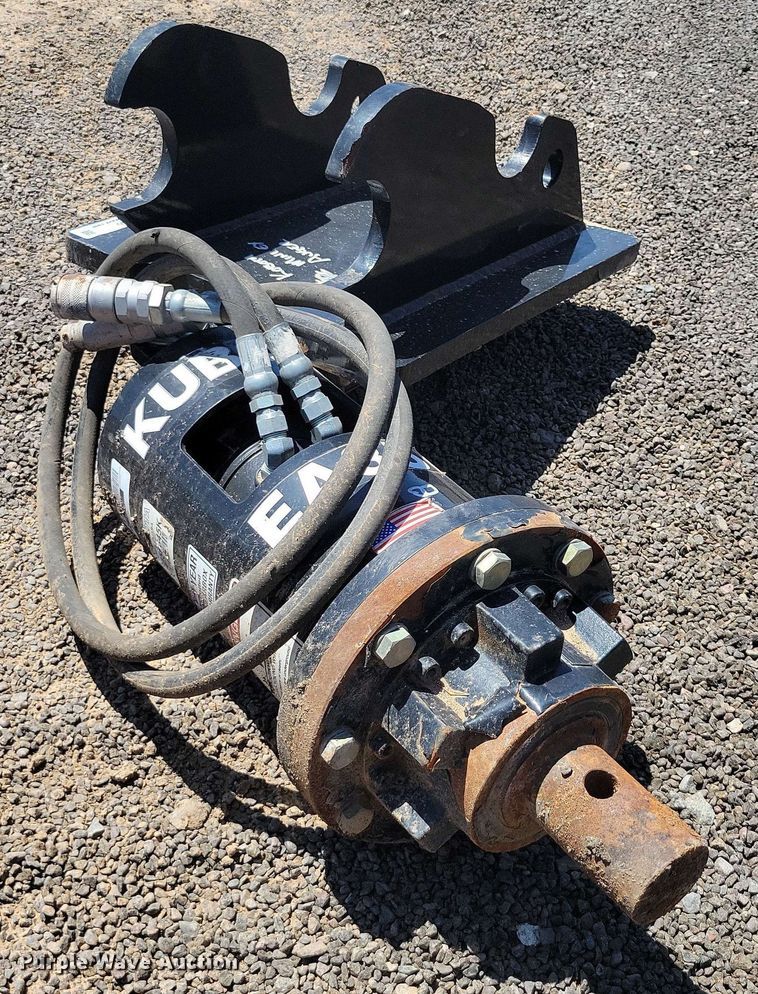 image for item DX7040 Kubota EA35 mini excavator auger