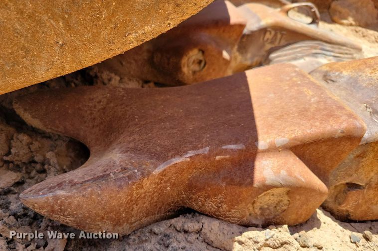 image for item DX7050 Caterpillar 30