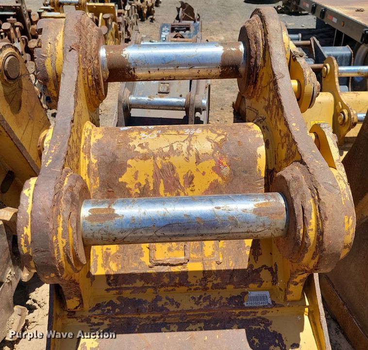 image for item DX7050 Caterpillar 30