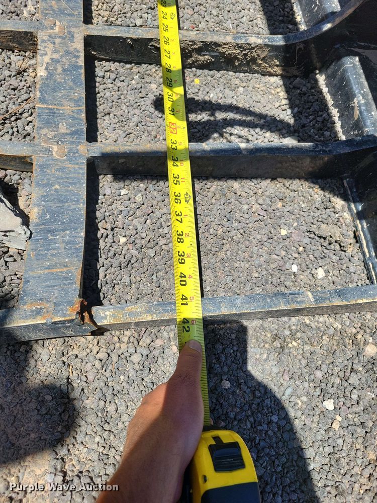 image for item DX7068 2024 GIYI 42