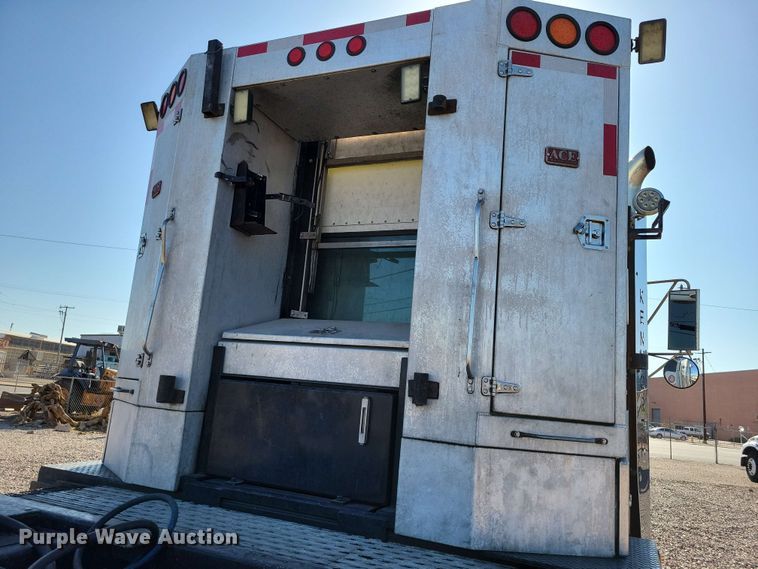 image for item DX7076 2008 Kenworth T800 semi truck