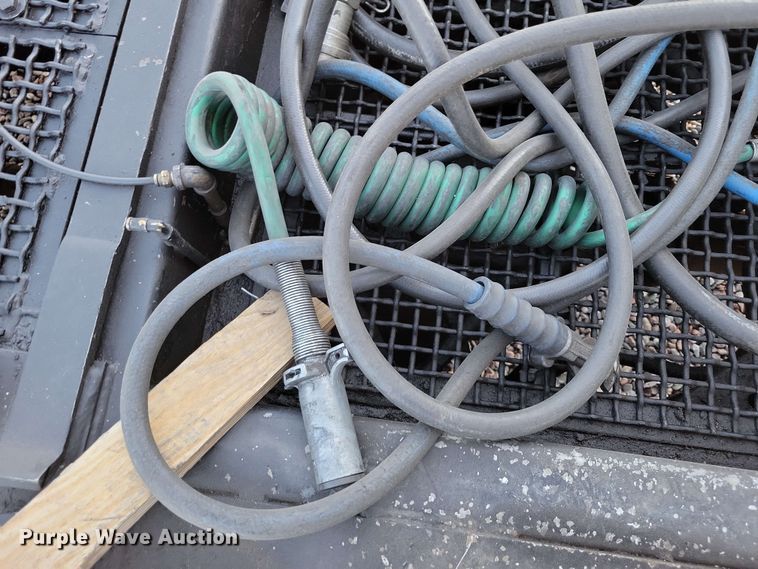 image for item DX7076 2008 Kenworth T800 semi truck