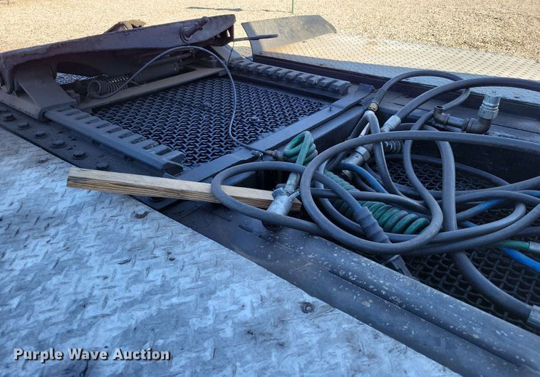 image for item DX7076 2008 Kenworth T800 semi truck