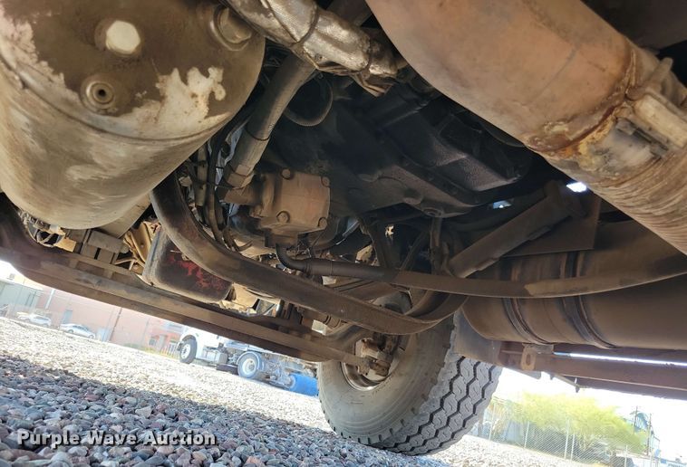 image for item DX7076 2008 Kenworth T800 semi truck