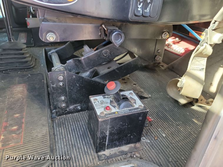 image for item DX7076 2008 Kenworth T800 semi truck