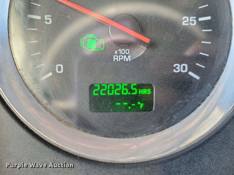 image for item DX7076 2008 Kenworth T800 semi truck