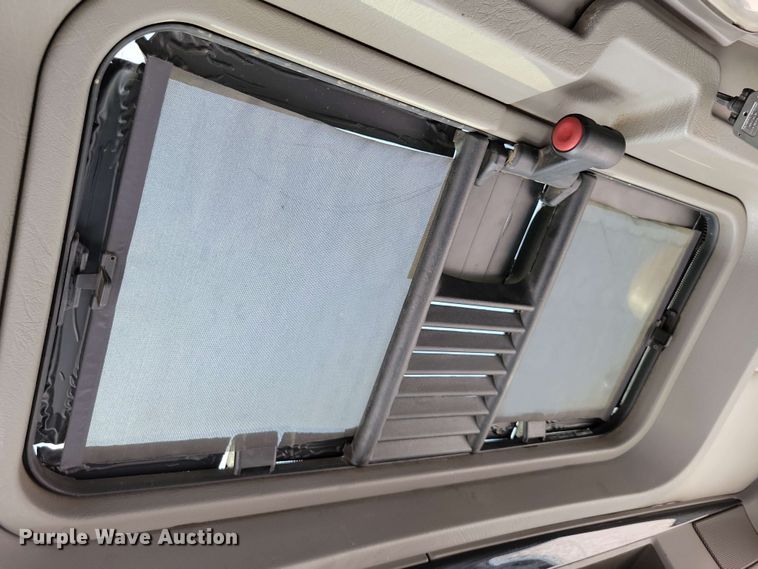 image for item DX7076 2008 Kenworth T800 semi truck