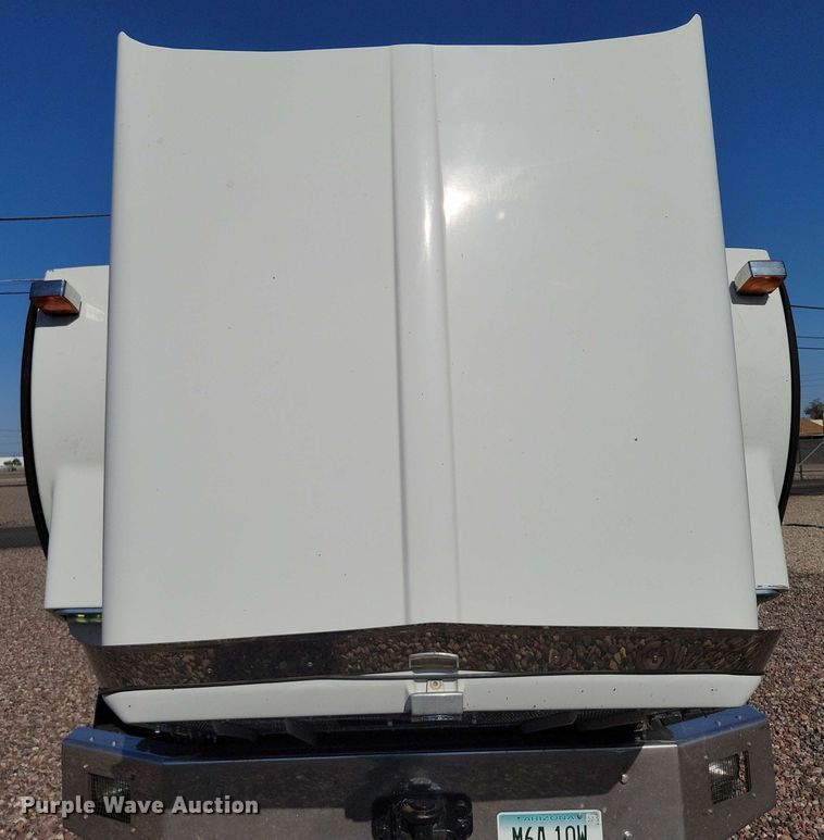 image for item DX7076 2008 Kenworth T800 semi truck