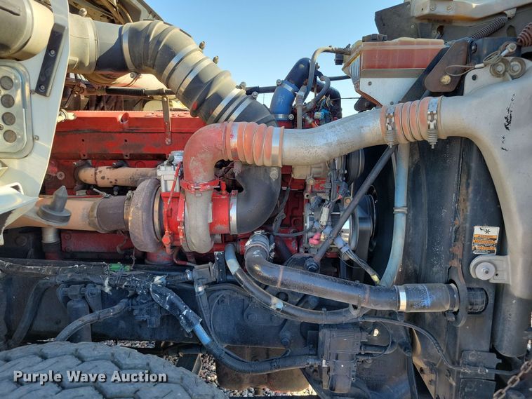 image for item DX7076 2008 Kenworth T800 semi truck