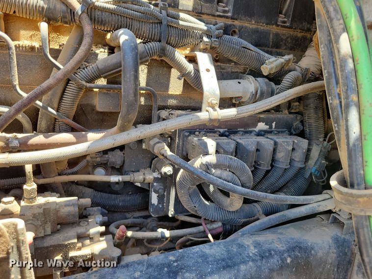 image for item DX7078 2000 Volvo WG Series asphalt slurry truck