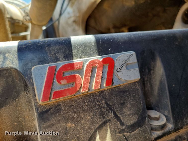 image for item DX7078 2000 Volvo WG Series asphalt slurry truck