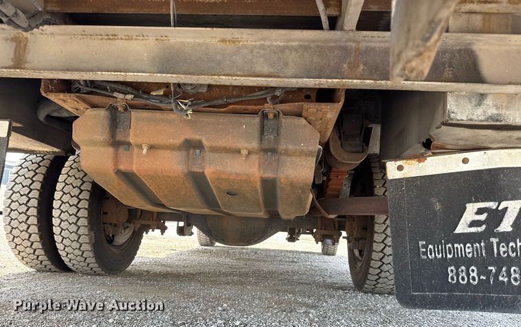 image for item DY0045 2006 Ford F450 Super Duty bucket truck