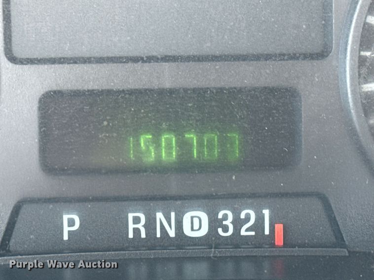 image for item DY0045 2006 Ford F450 Super Duty bucket truck