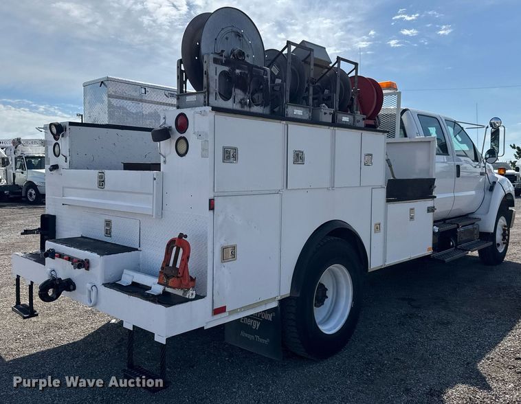 image for item DY0046 2011 Ford F750 Super Duty Crew Cab utility / service truck