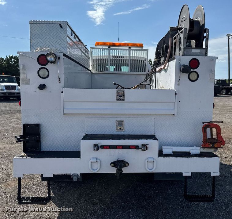 image for item DY0046 2011 Ford F750 Super Duty Crew Cab utility / service truck