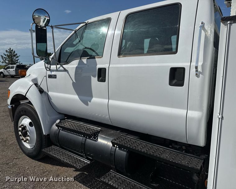 image for item DY0046 2011 Ford F750 Super Duty Crew Cab utility / service truck