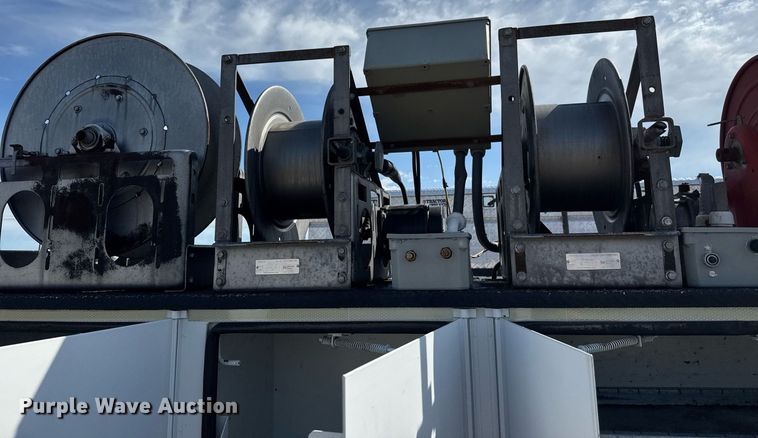 image for item DY0046 2011 Ford F750 Super Duty Crew Cab utility / service truck