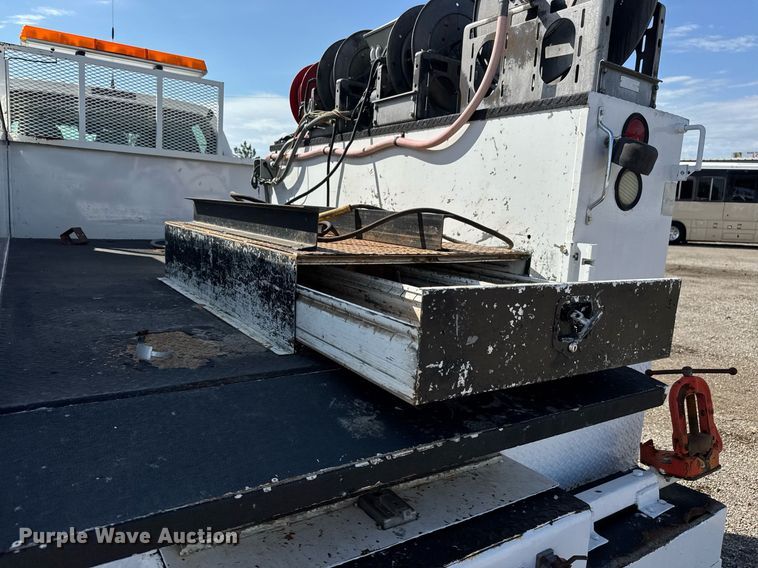 image for item DY0046 2011 Ford F750 Super Duty Crew Cab utility / service truck