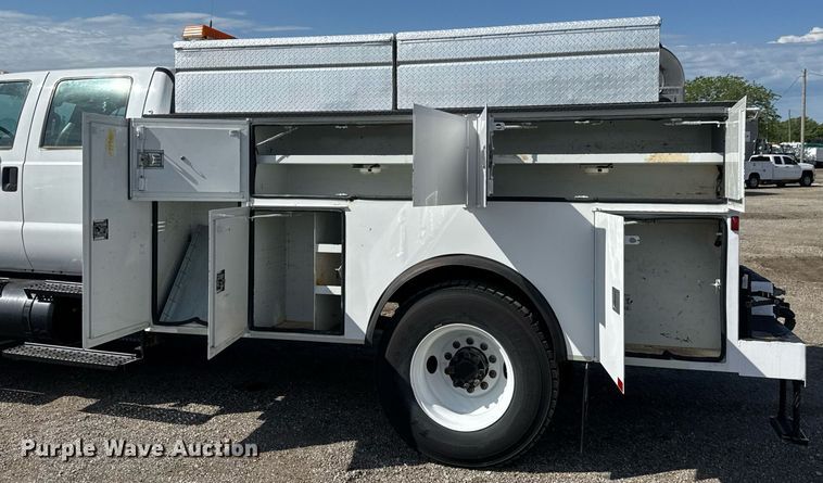 image for item DY0046 2011 Ford F750 Super Duty Crew Cab utility / service truck