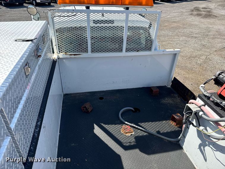 image for item DY0046 2011 Ford F750 Super Duty Crew Cab utility / service truck