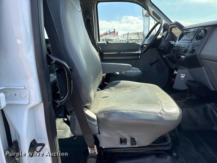 image for item DY0046 2011 Ford F750 Super Duty Crew Cab utility / service truck