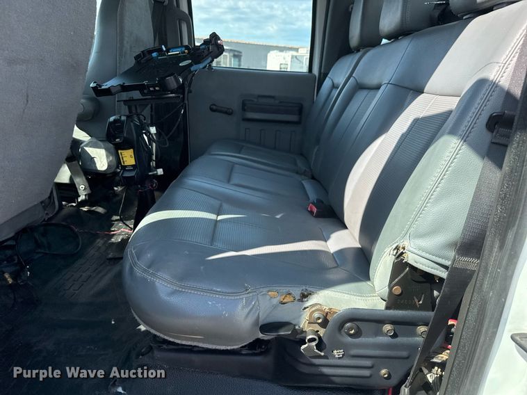 image for item DY0046 2011 Ford F750 Super Duty Crew Cab utility / service truck