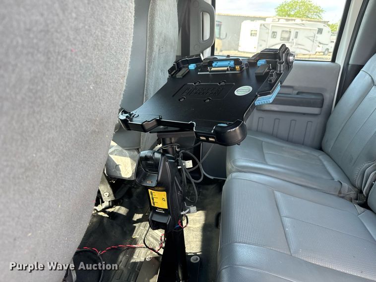 image for item DY0046 2011 Ford F750 Super Duty Crew Cab utility / service truck