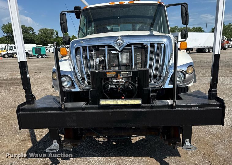 image for item DY0047 2009 International 7500 Crew Cab crane truck