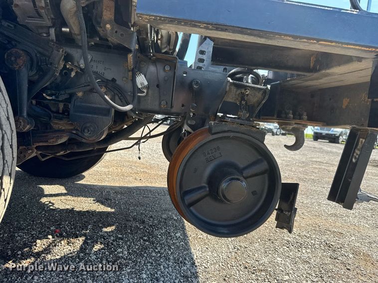 image for item DY0047 2009 International 7500 Crew Cab crane truck