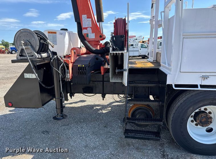 image for item DY0047 2009 International 7500 Crew Cab crane truck