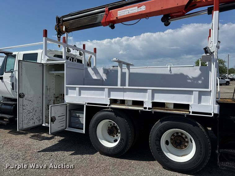 image for item DY0047 2009 International 7500 Crew Cab crane truck