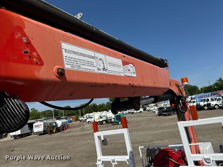 image for item DY0047 2009 International 7500 Crew Cab crane truck