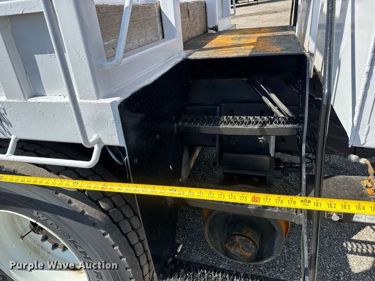 image for item DY0047 2009 International 7500 Crew Cab crane truck