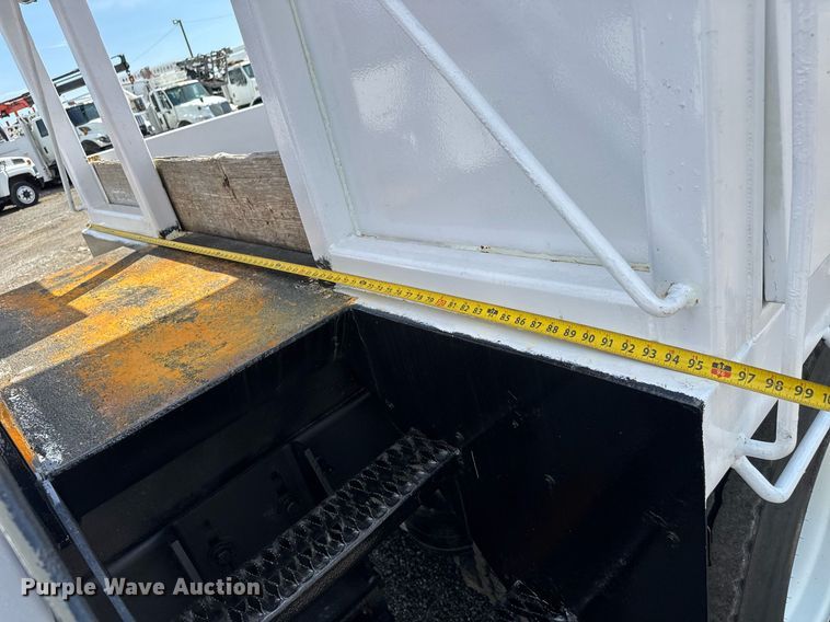 image for item DY0047 2009 International 7500 Crew Cab crane truck