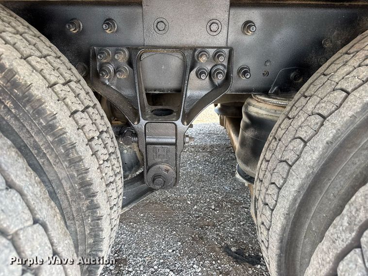 image for item DY0047 2009 International 7500 Crew Cab crane truck