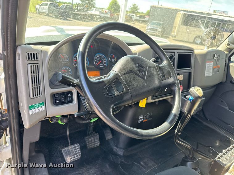 image for item DY0047 2009 International 7500 Crew Cab crane truck