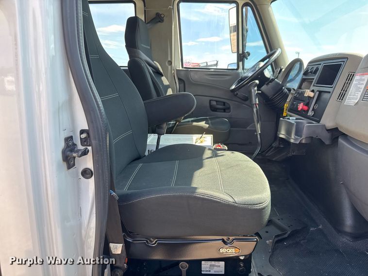 image for item DY0047 2009 International 7500 Crew Cab crane truck