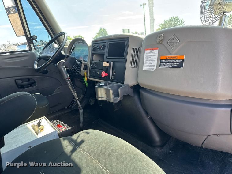 image for item DY0047 2009 International 7500 Crew Cab crane truck