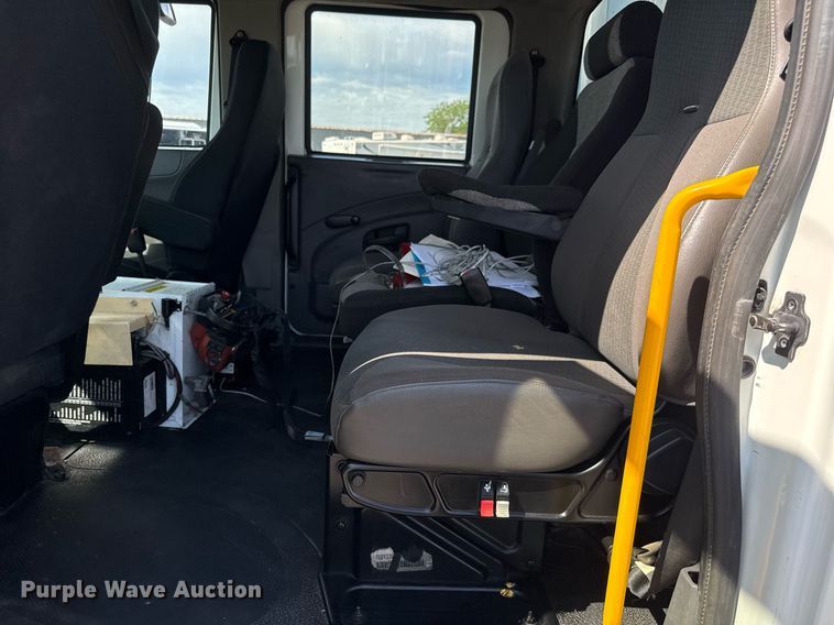 image for item DY0047 2009 International 7500 Crew Cab crane truck