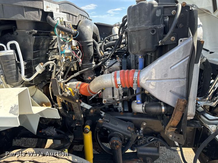 image for item DY0047 2009 International 7500 Crew Cab crane truck