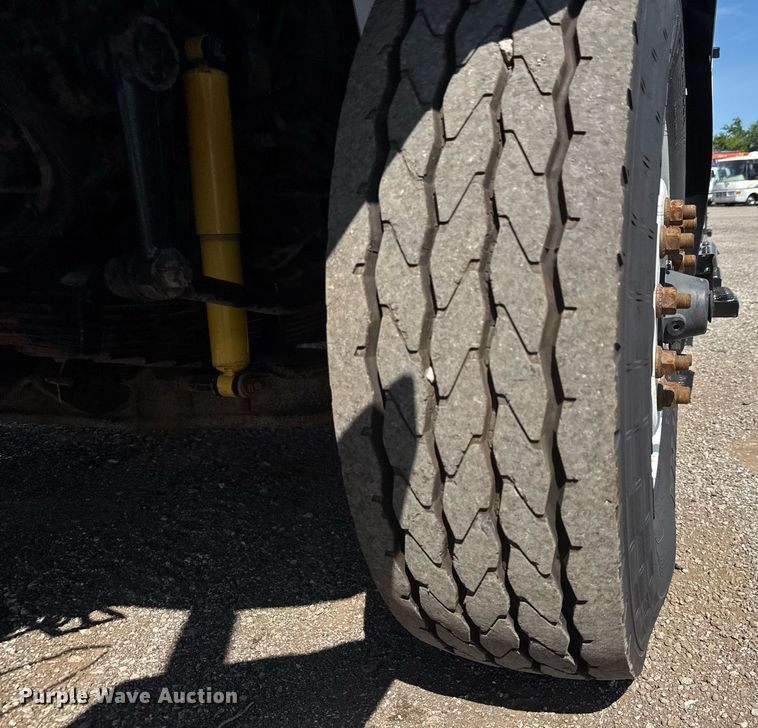 image for item DY0047 2009 International 7500 Crew Cab crane truck