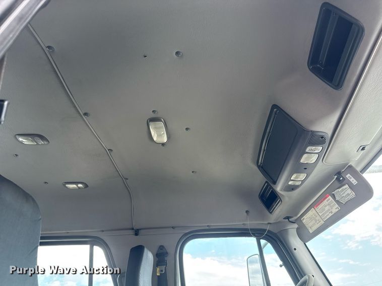 image for item DY0048 2006 Freightliner Business Class M2 Crew Cab crane truck