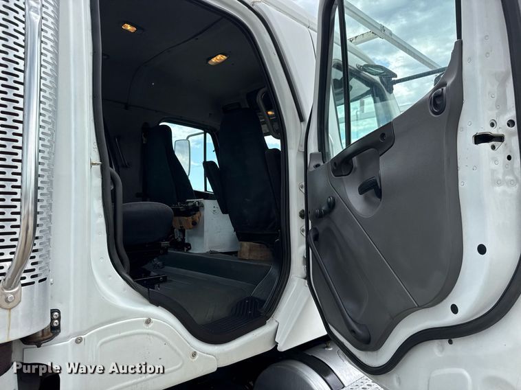 image for item DY0048 2006 Freightliner Business Class M2 Crew Cab crane truck