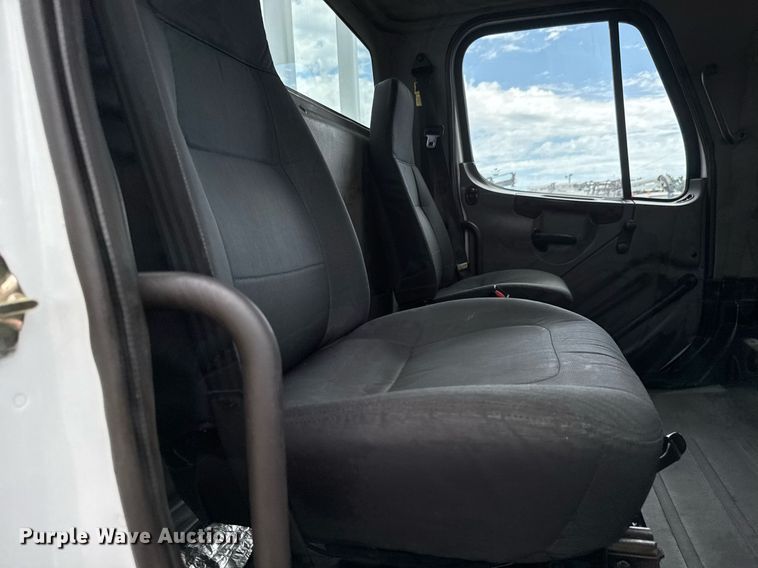 image for item DY0048 2006 Freightliner Business Class M2 Crew Cab crane truck