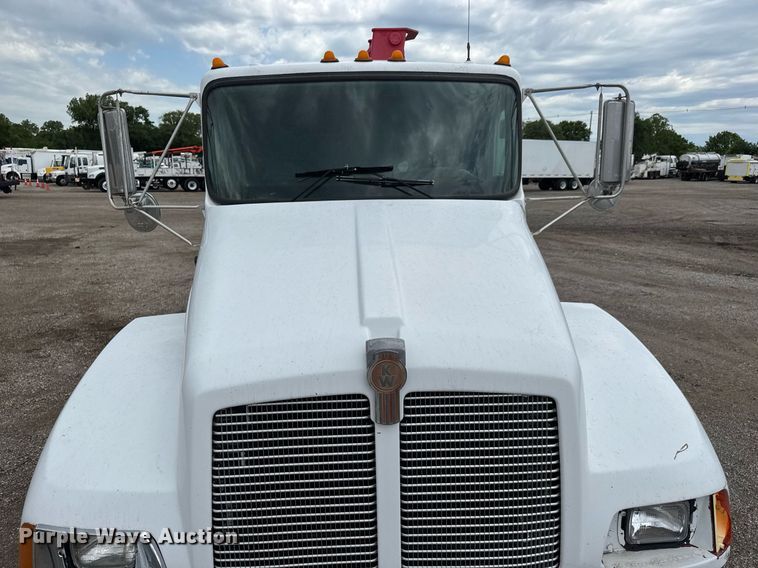 image for item DY0051 1997 Kenworth crane truck with dump bed