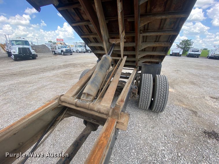 image for item DY0051 1997 Kenworth crane truck with dump bed