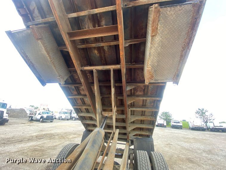 image for item DY0051 1997 Kenworth crane truck with dump bed