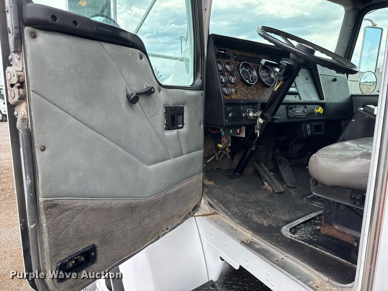 image for item DY0051 1997 Kenworth crane truck with dump bed