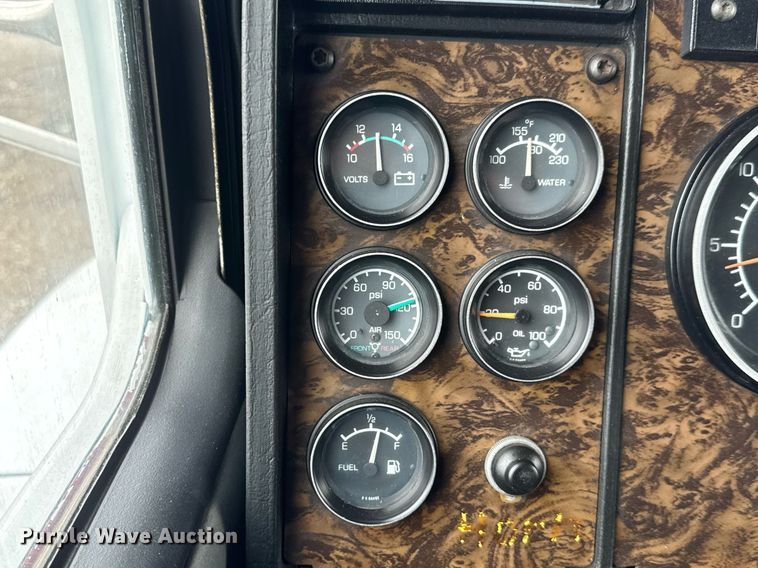 image for item DY0051 1997 Kenworth crane truck with dump bed